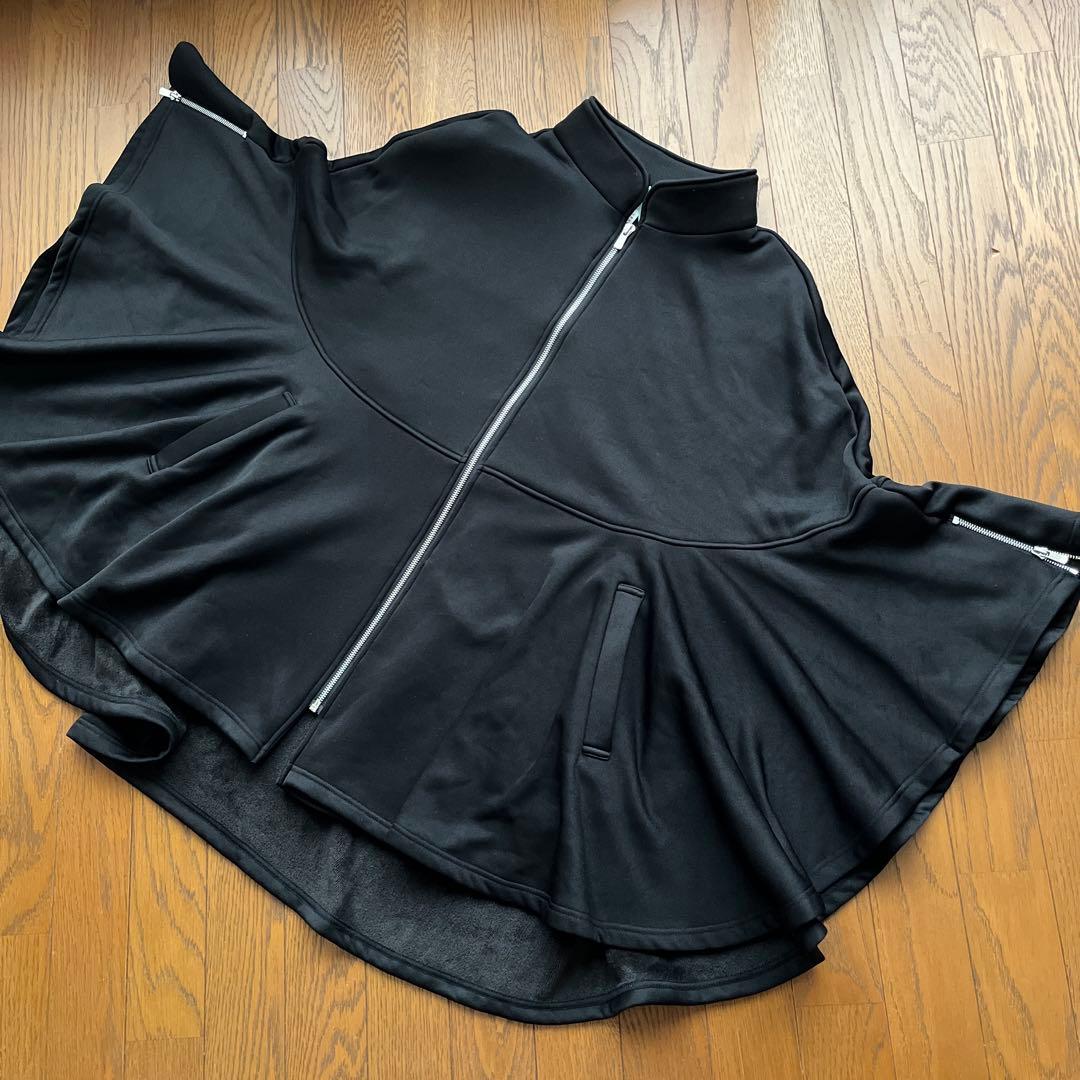 ダブルスタンダードクロージング Sov.フリルショートポンチョ　ショートコート