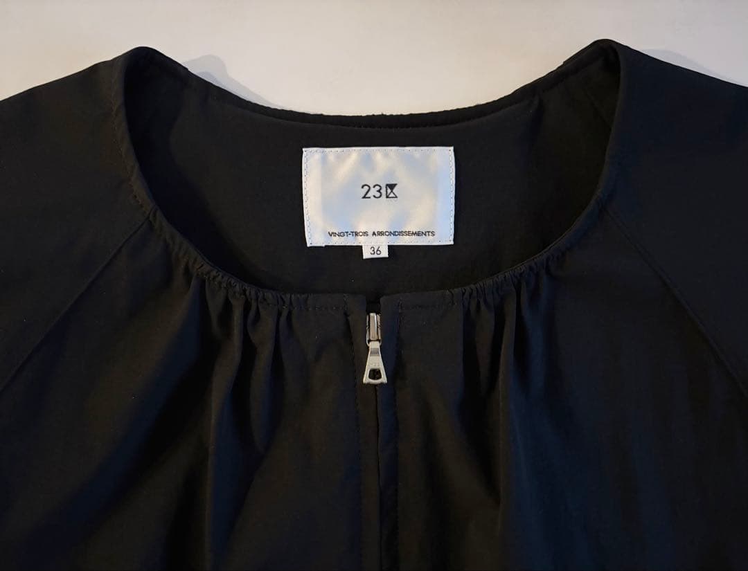 23区 ブルゾン　ナイロン　2WAY ストレッチ　ノーカラー