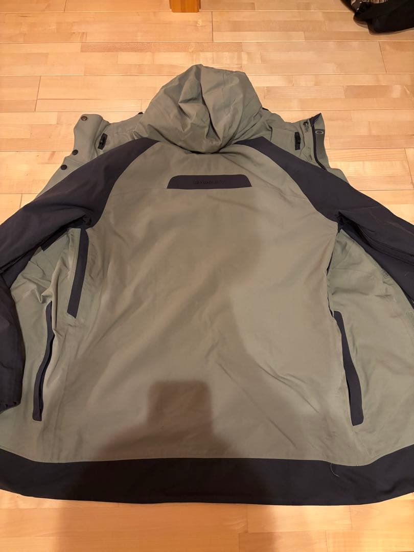 スキーウェア/ボードウェア/オークリー（上下セット）