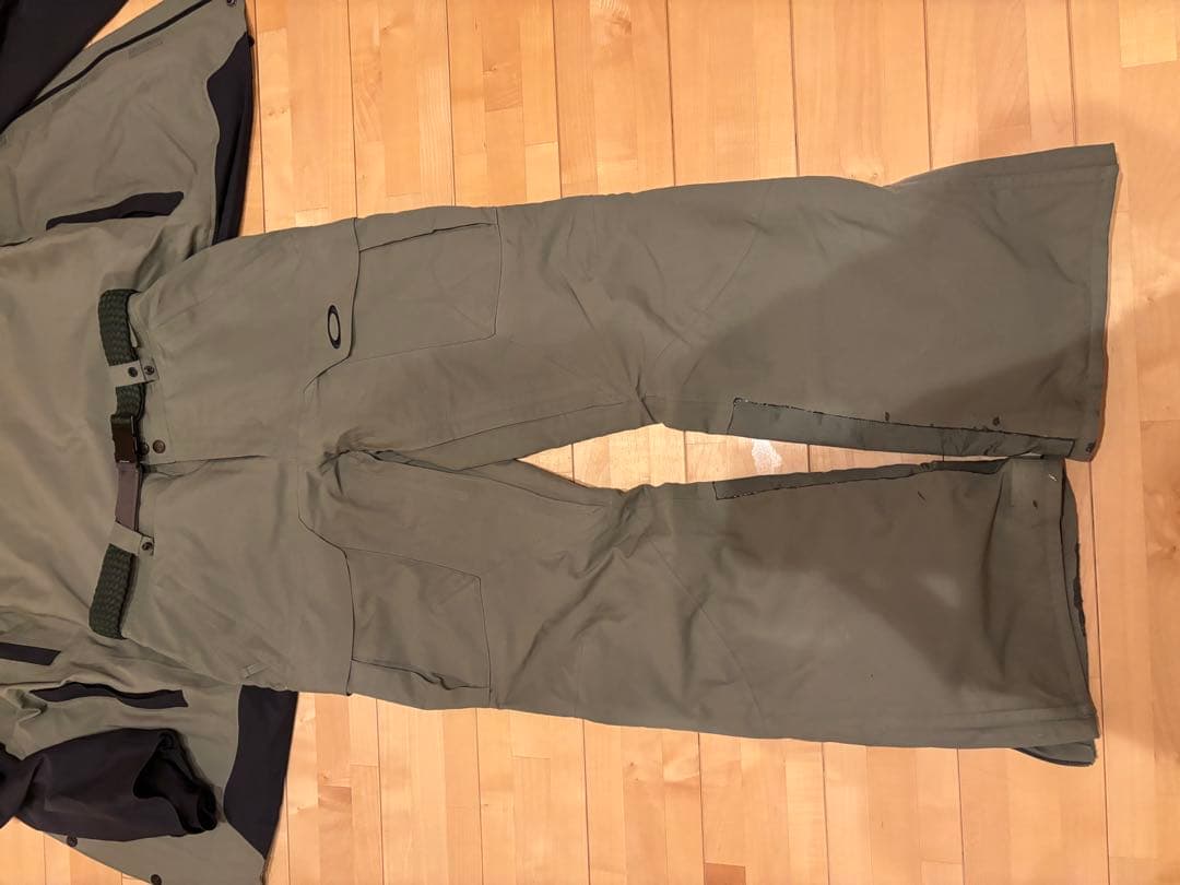 スキーウェア/ボードウェア/オークリー（上下セット）