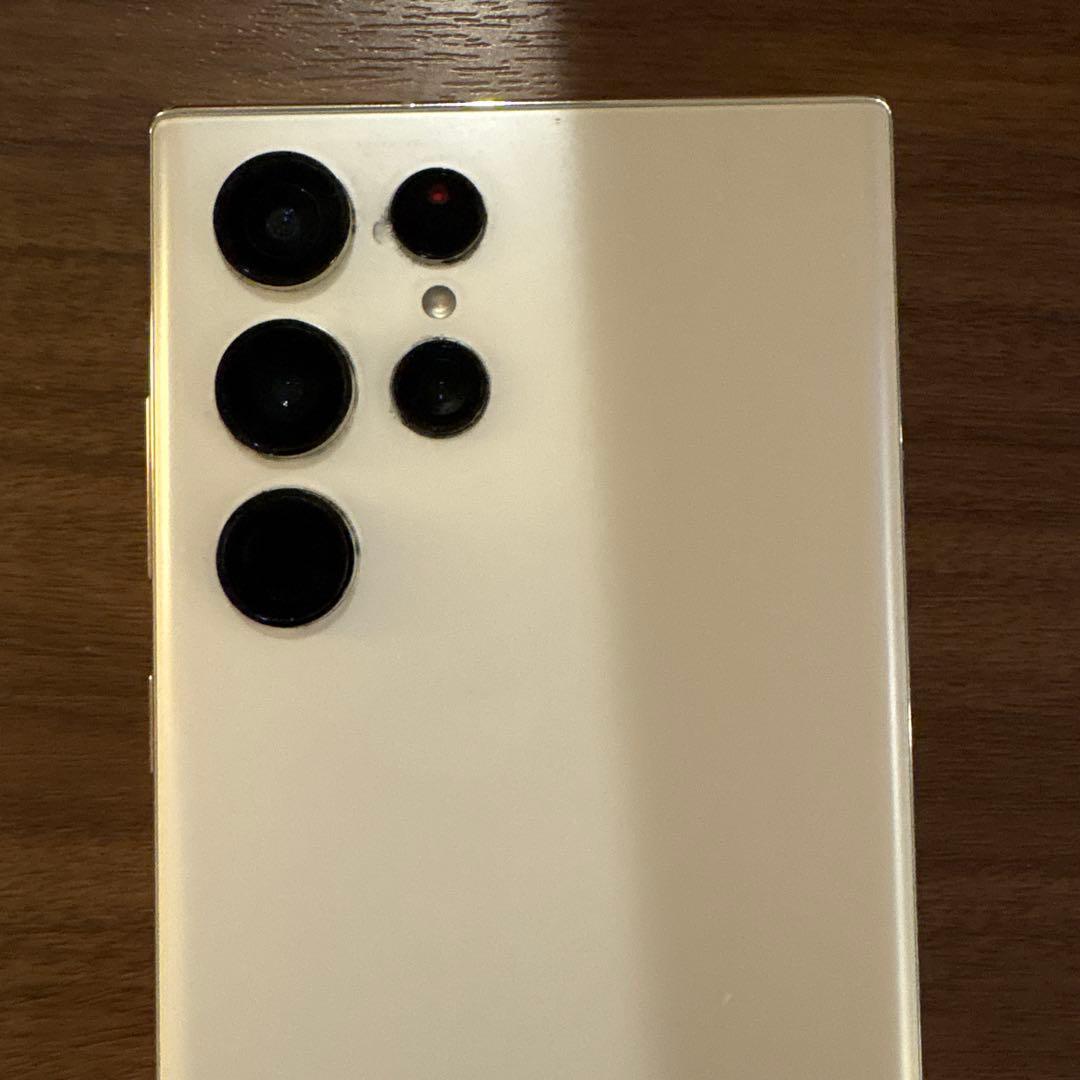 Samsung Galaxy S22 Ultraホワイトおまけ付き
