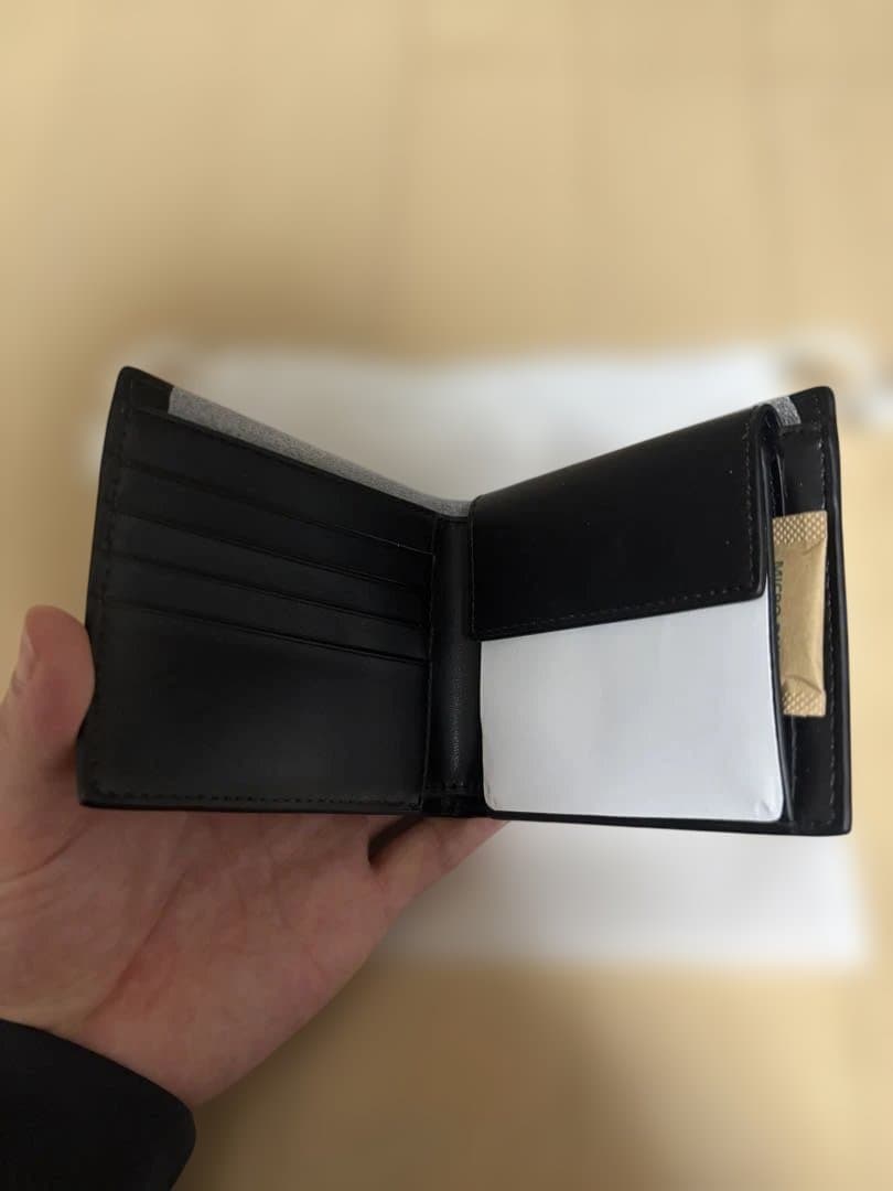 新品タグ付き　MICHAEL KORS ブラック二つ折り財布
