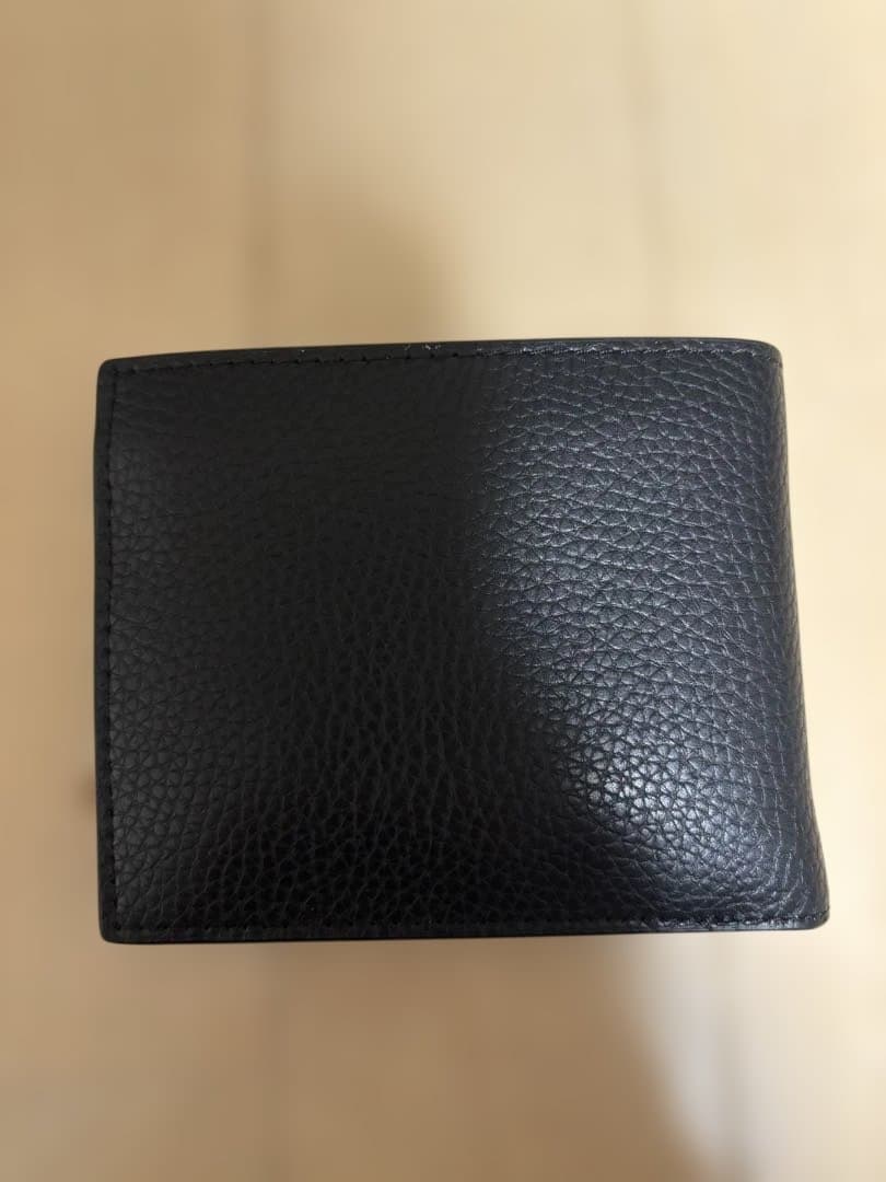 新品タグ付き　MICHAEL KORS ブラック二つ折り財布