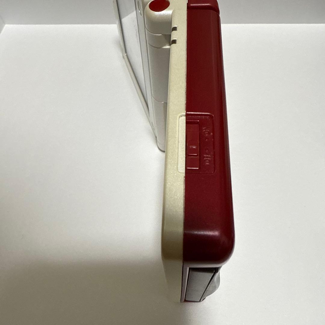 ゲームボーイアドバンスSP 本体1点、アダプター１点、ソフト２点