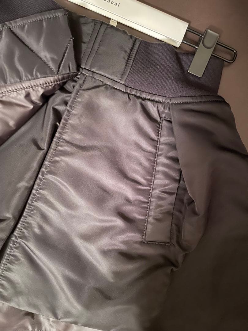 Sacai ブラック フレアショートパンツ