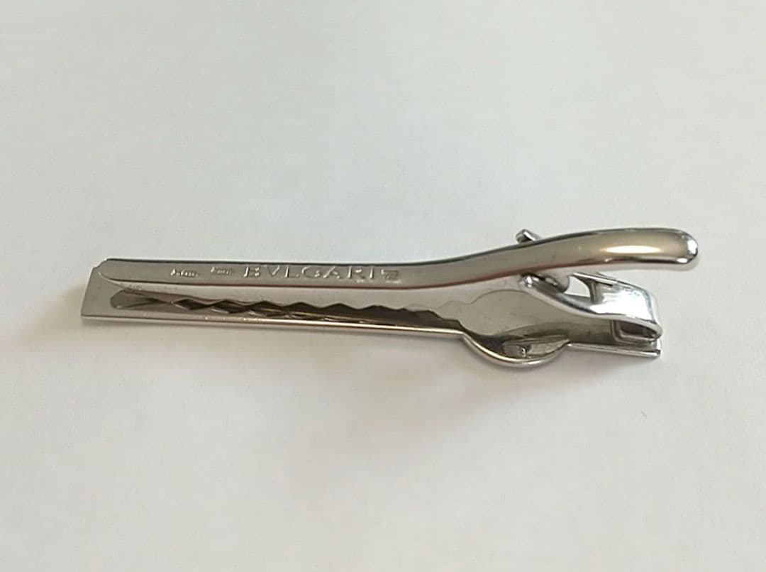 BVLGARI シルバー ネクタイピン ロゴ入りブルガリ オニキス
