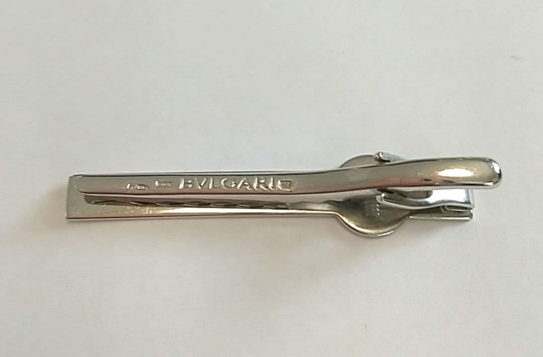 BVLGARI シルバー ネクタイピン ロゴ入りブルガリ オニキス