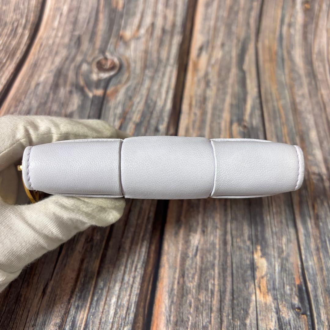 【美品】ボッテガ ヴェネタ ラウンドジップ スモール カセット 二つ折り財布