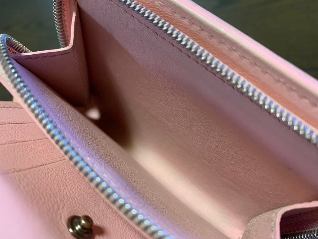 Louis Vuitton ピンク 二つ折り財布
