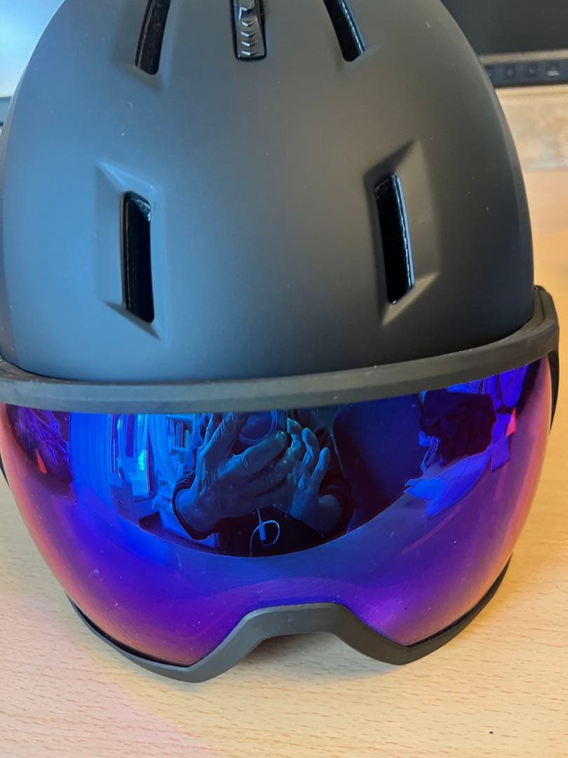 Salomon ヘルメットマットブラック 紫レンズ