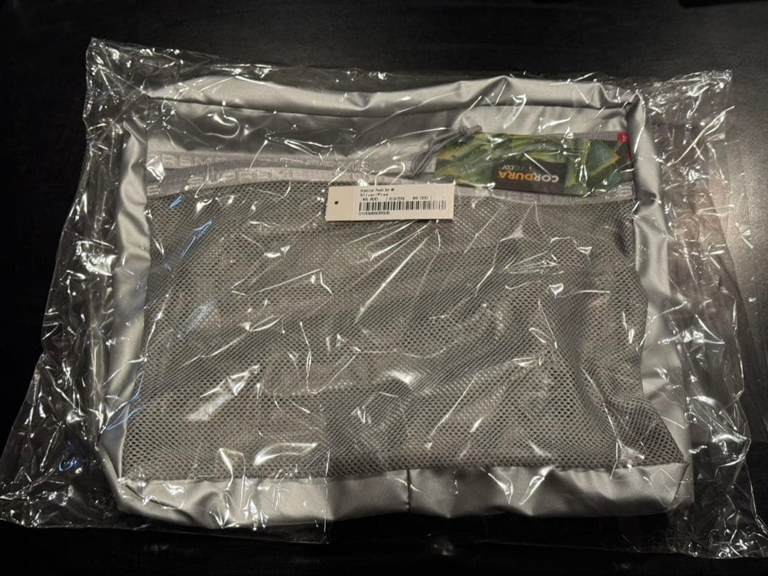 Supreme トラベルポーチ シルバー Organizer Pouch set