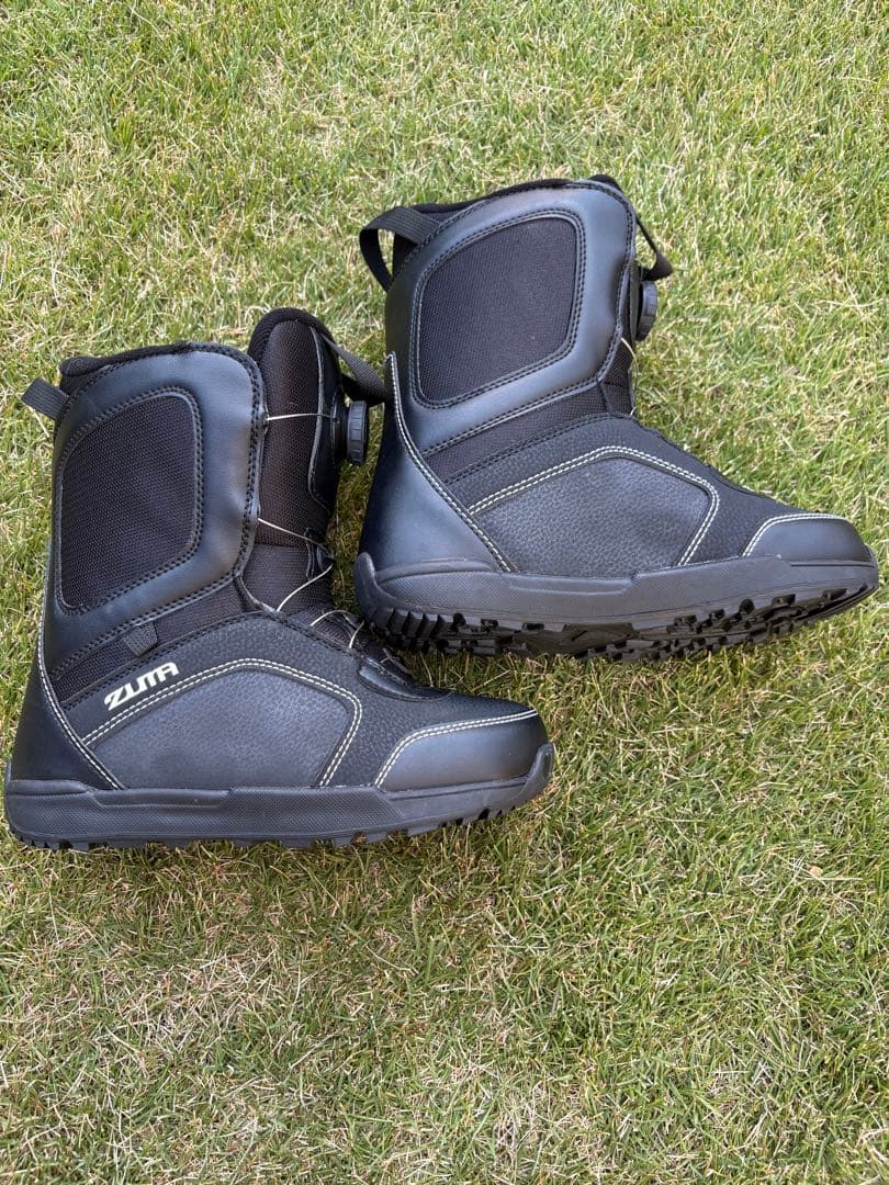 【未使用】zuma スノーボードブーツ　24-25cm
