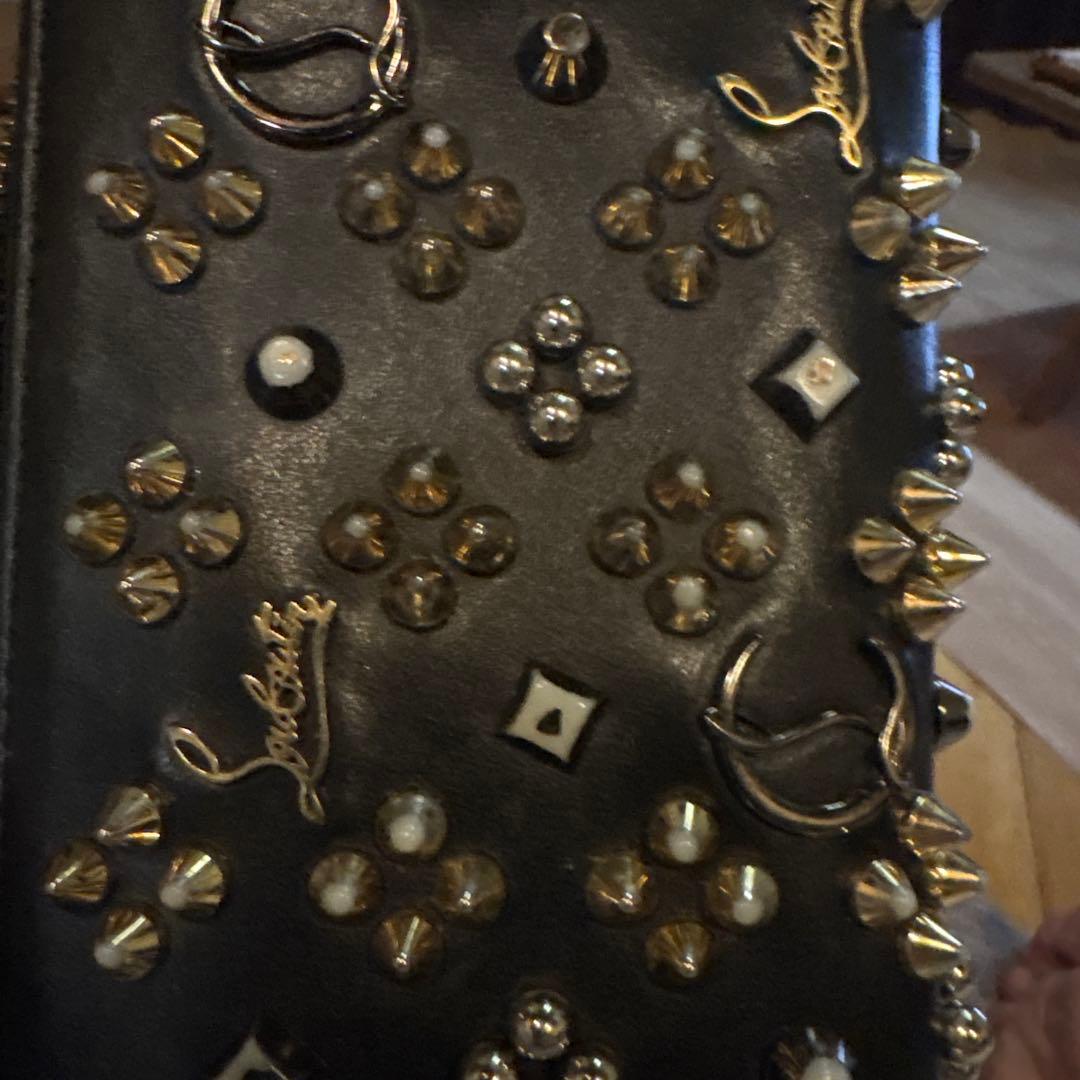 Christian Louboutin スタッズ長財布