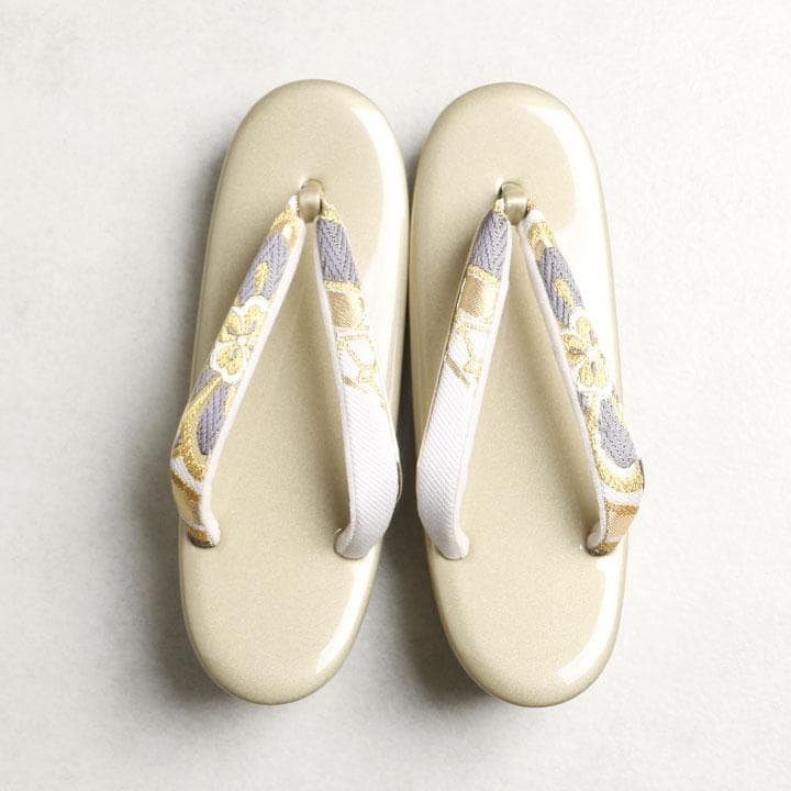 【新品】草履バッグセット フリーサイズ 古典柄 帯地 黒&ゴールド　03818