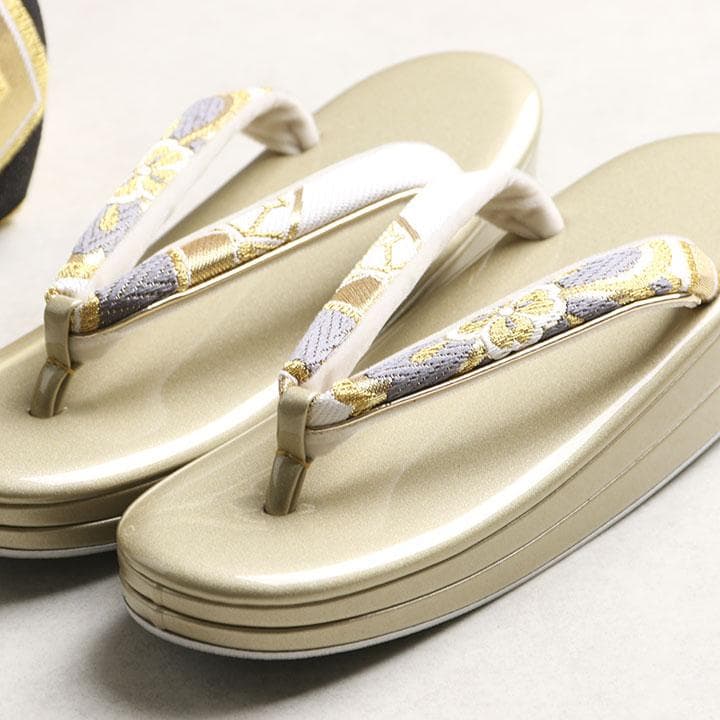 【新品】草履バッグセット フリーサイズ 古典柄 帯地 黒&ゴールド　03818