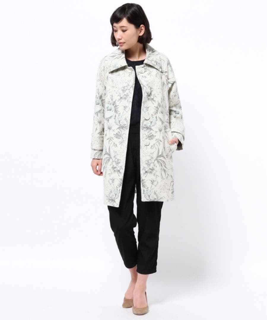 美品★グレースコンチネンタル　フラワー柄コート　花柄　カジュアル