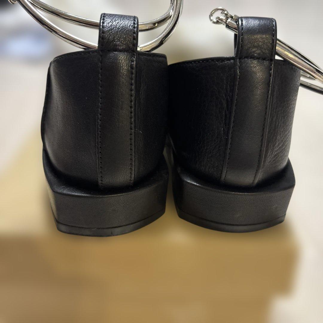 GRISEレザースクエアクロスシームアンクルフラット 22.5cm