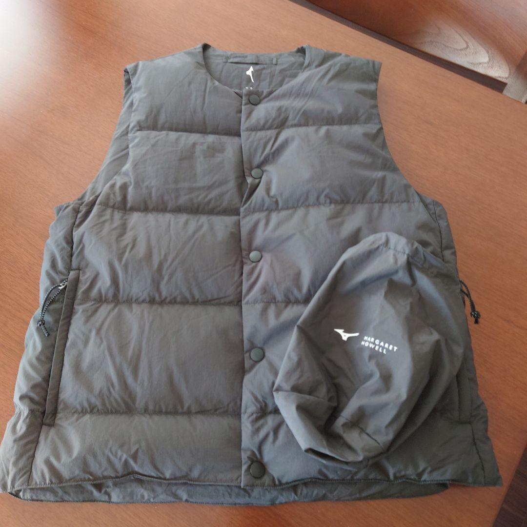 MARGARET HOWELL 2023AWダウンベスト カーキ