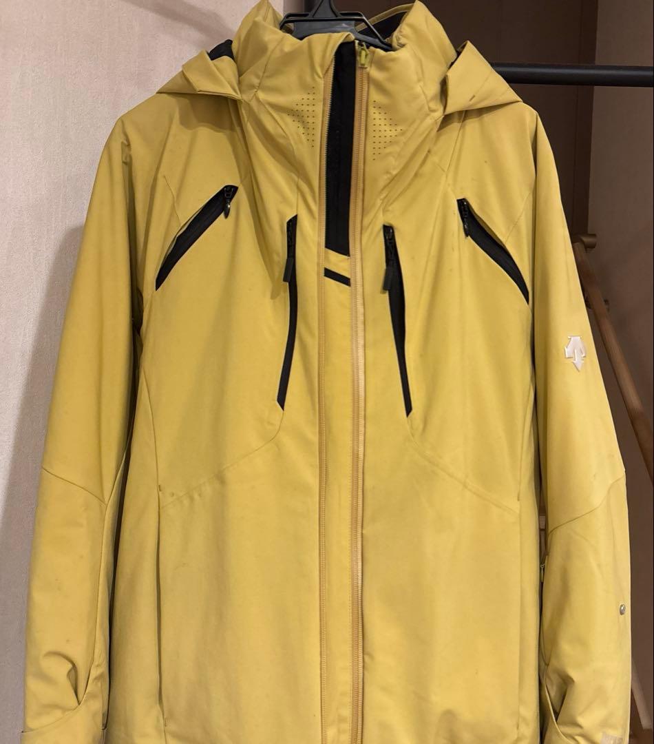 DESCENTE スキーウェア　Mサイズ　2022-2023 サルファーイエロー