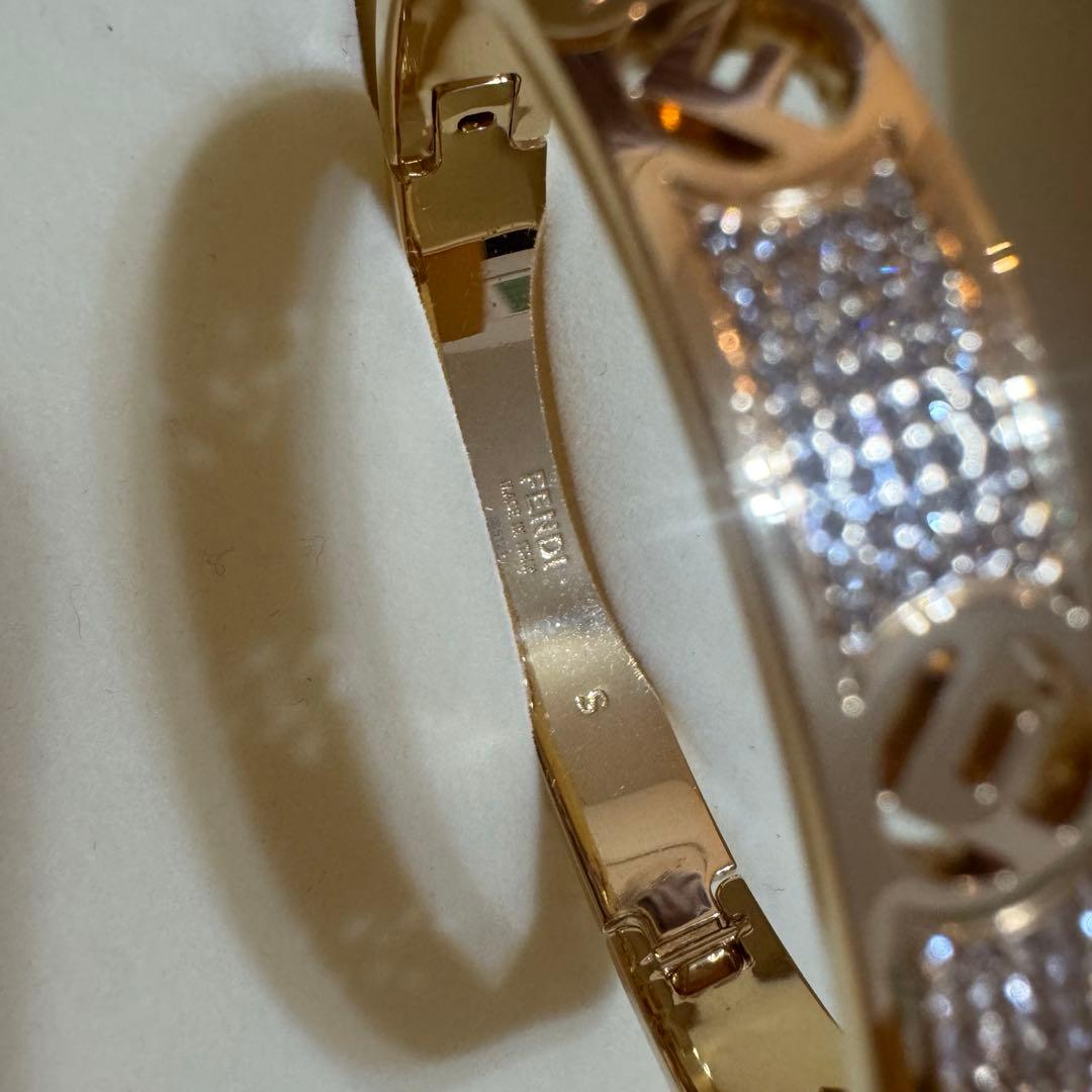 FENDI エフ イズ フェンディ ブレスレット