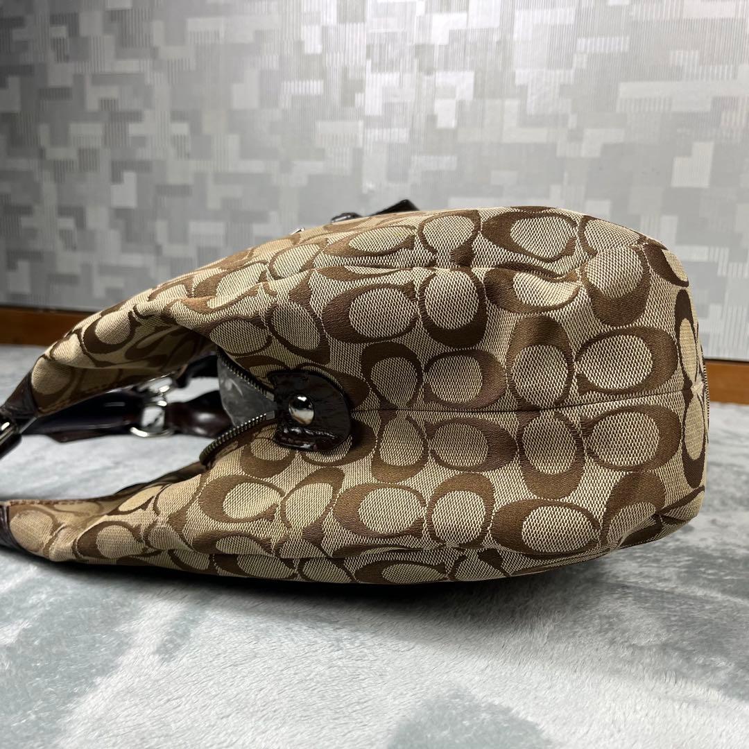 バッグ Vintage Coach Soho Bag Beige Signature