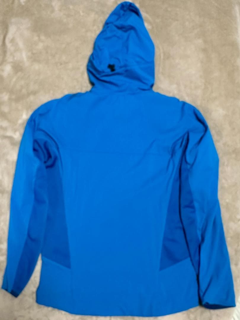 【極美品】アークテリクス アトムLTフーディ M ブルー CA34438