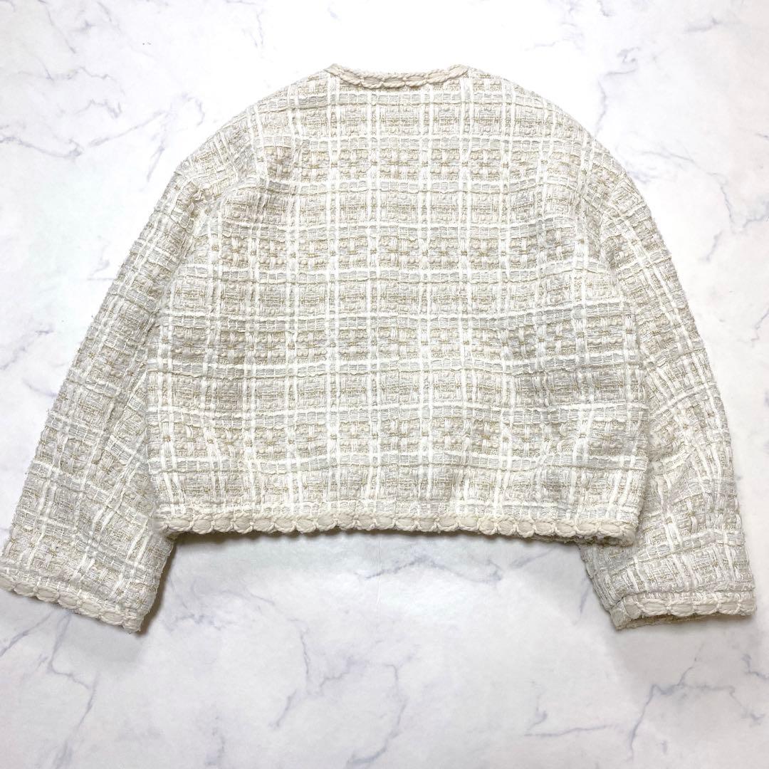 極美品❤︎セントセシリア・ツイードノーカラージャケット 金ボタン　38　白