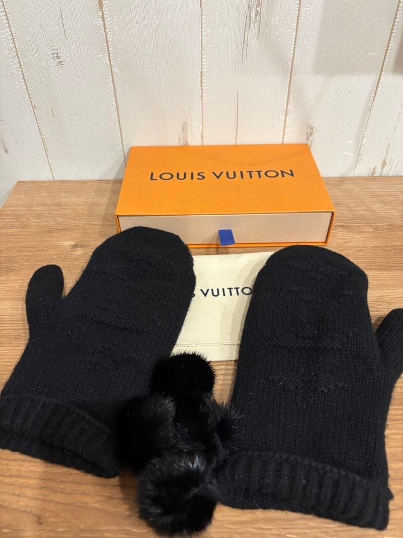 ルイヴィトン カシミヤ 手袋　ブラック　サイズ23