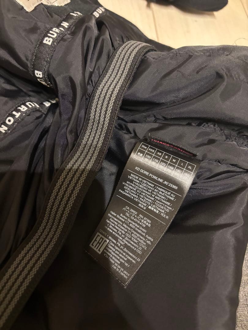 【美品】BURTON スノーボードウェア　キッズ　M 140cm