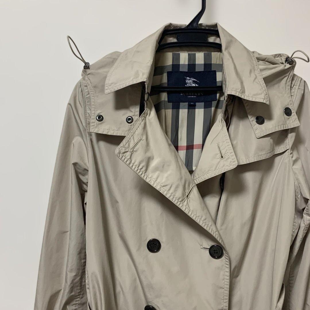 44サイズ バーバリーロンドン　ナイロン　ベージュ トレンチコート フード付き