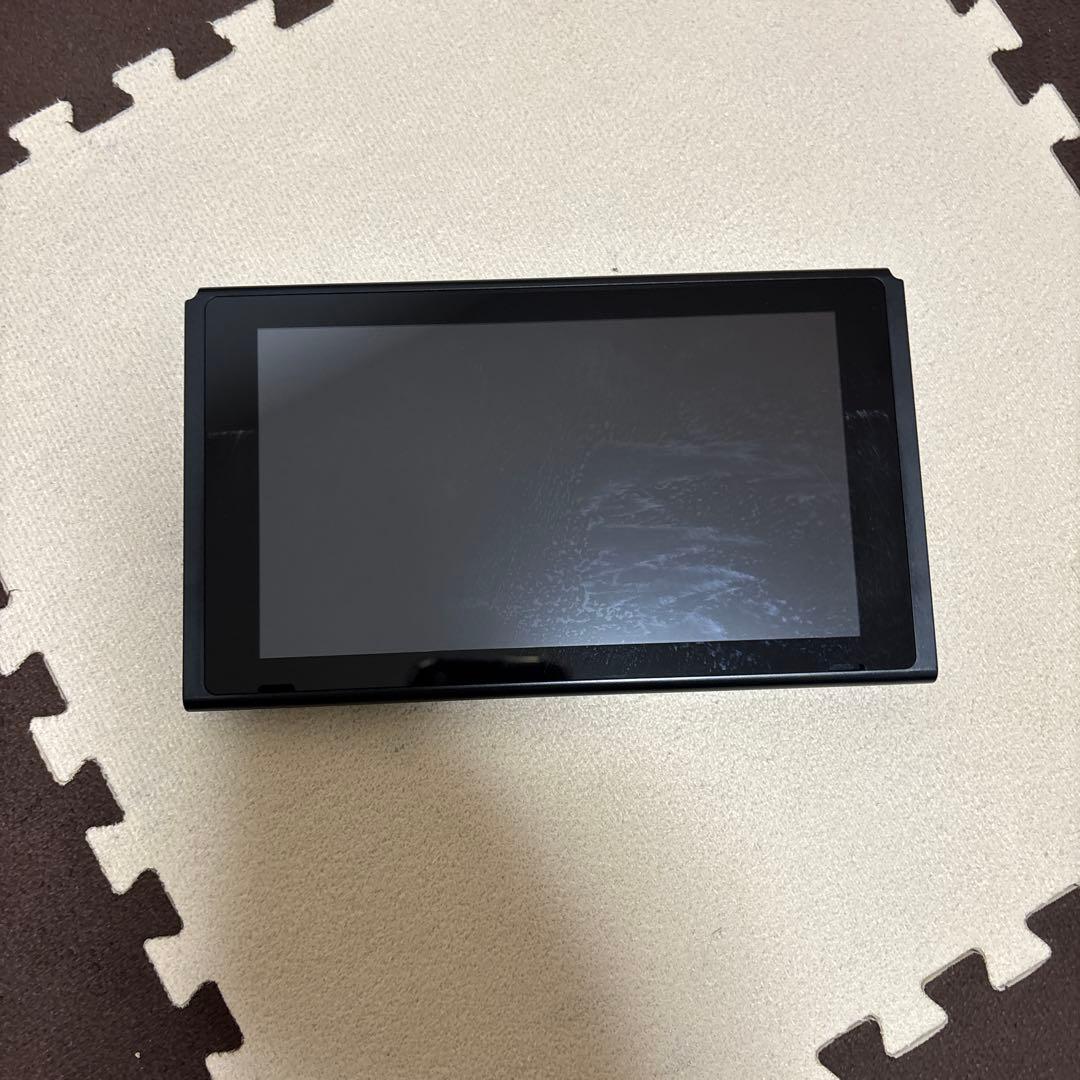 Nintendo Switch本体とJoy-Con、ケース、充電ケーブルセット