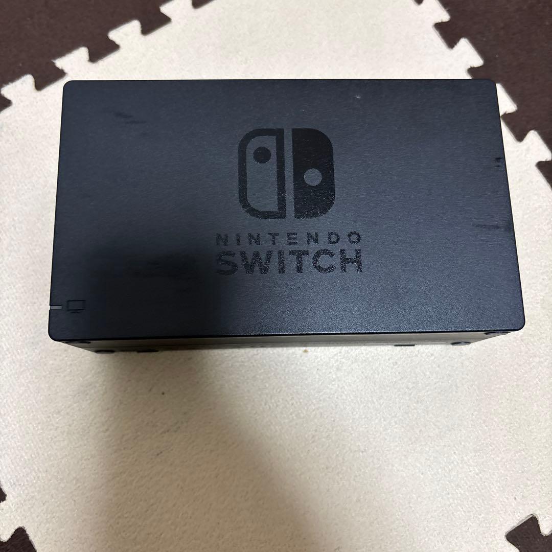 Nintendo Switch本体とJoy-Con、ケース、充電ケーブルセット