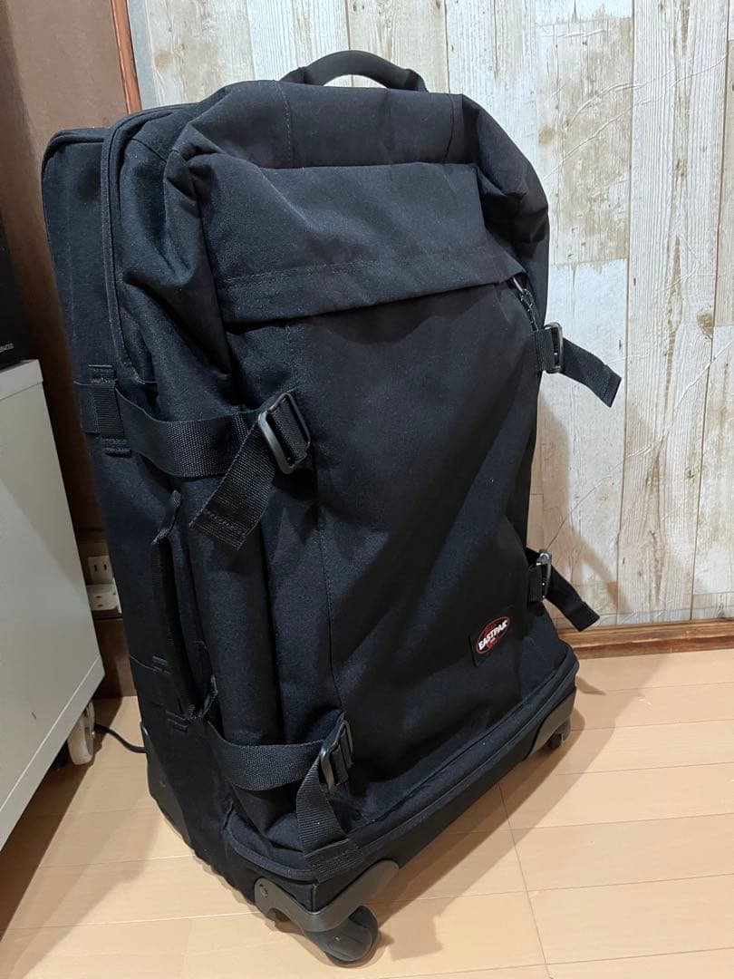 EASTPAK セミハードタイプ　キャリーバッグ　4輪　ブラック　中古品