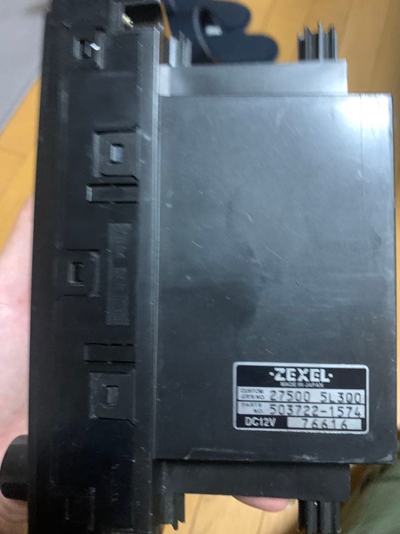 C35ローレル　液晶反転エアコンパネル　er34にも