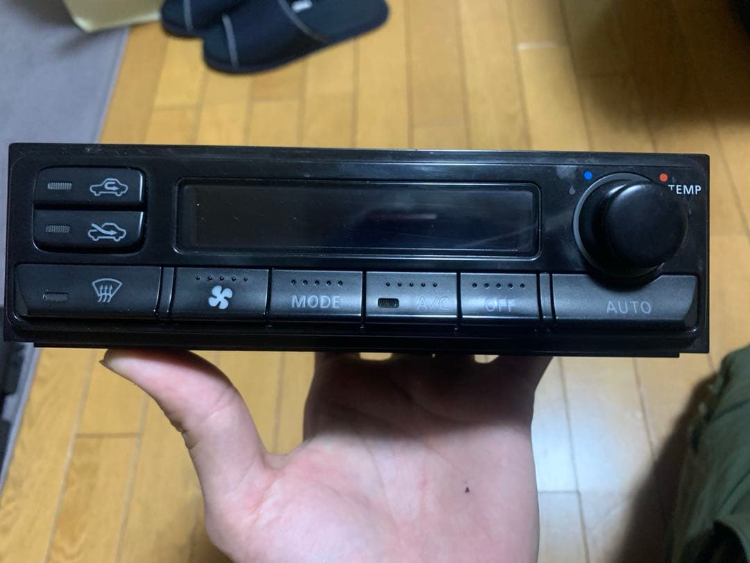 C35ローレル　液晶反転エアコンパネル　er34にも