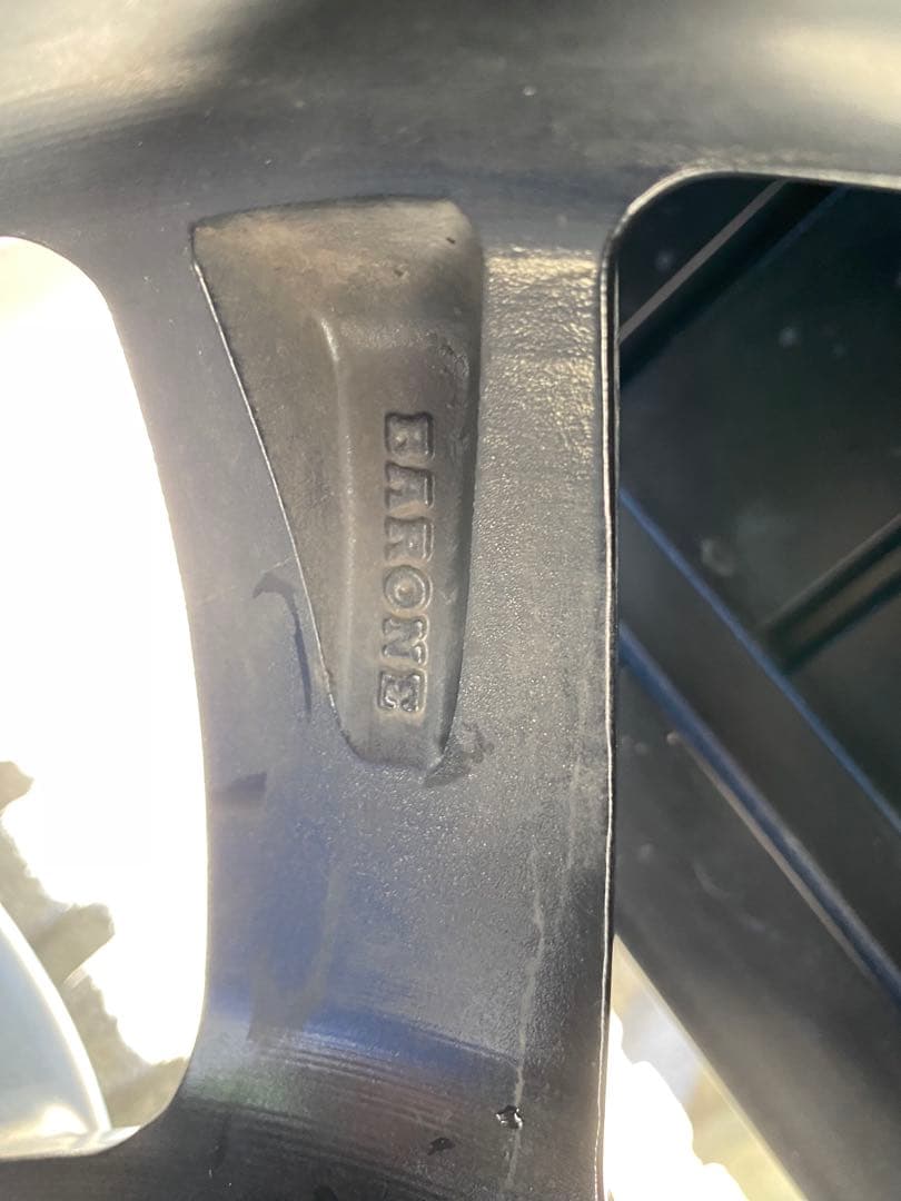 ファブレス　ヴァローネ　MC-9 17-6.5J　ホイール　17インチ