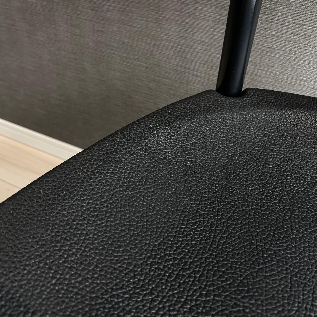 カッシーナ レオナルド アームチェア 椅子 ブラック 名作 デザイナーズ家具