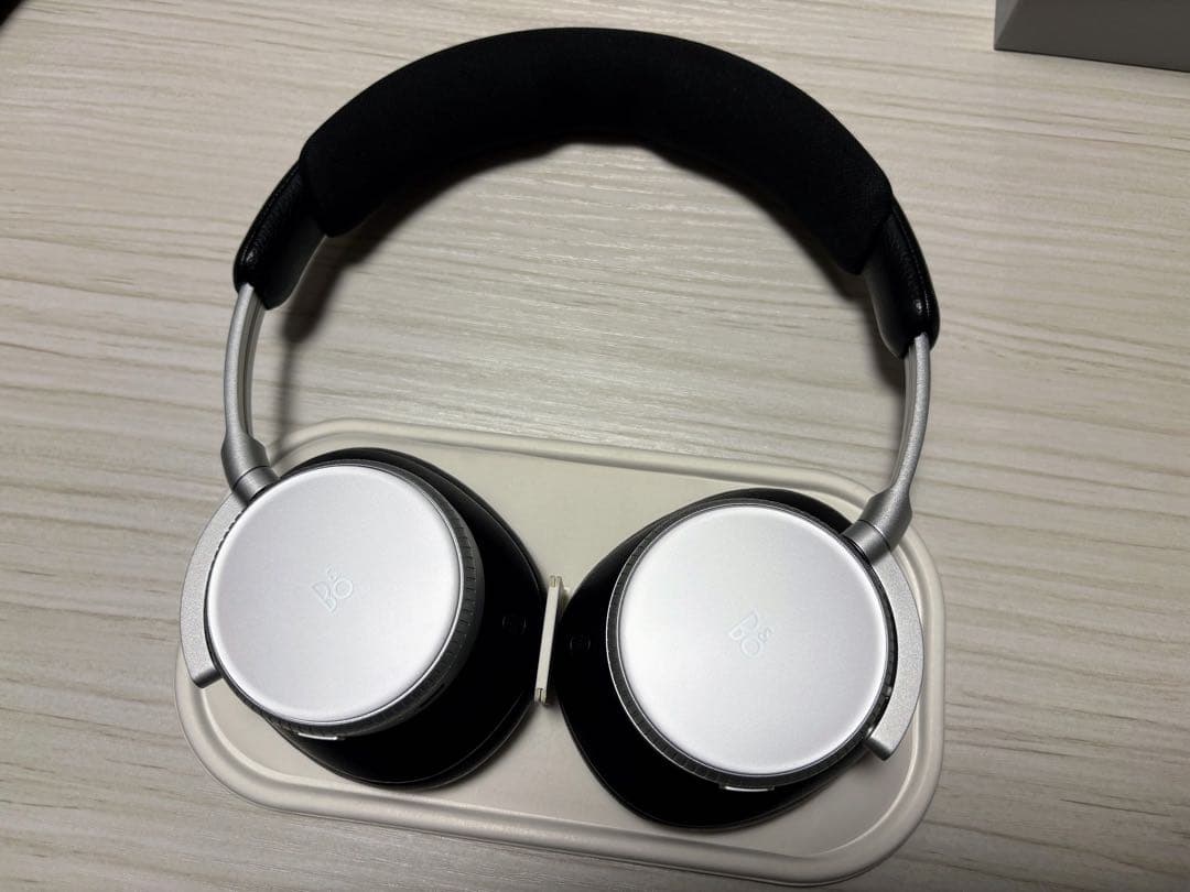 Beoplay H100 ワイヤレスヘッドホン ブラック/シルバー