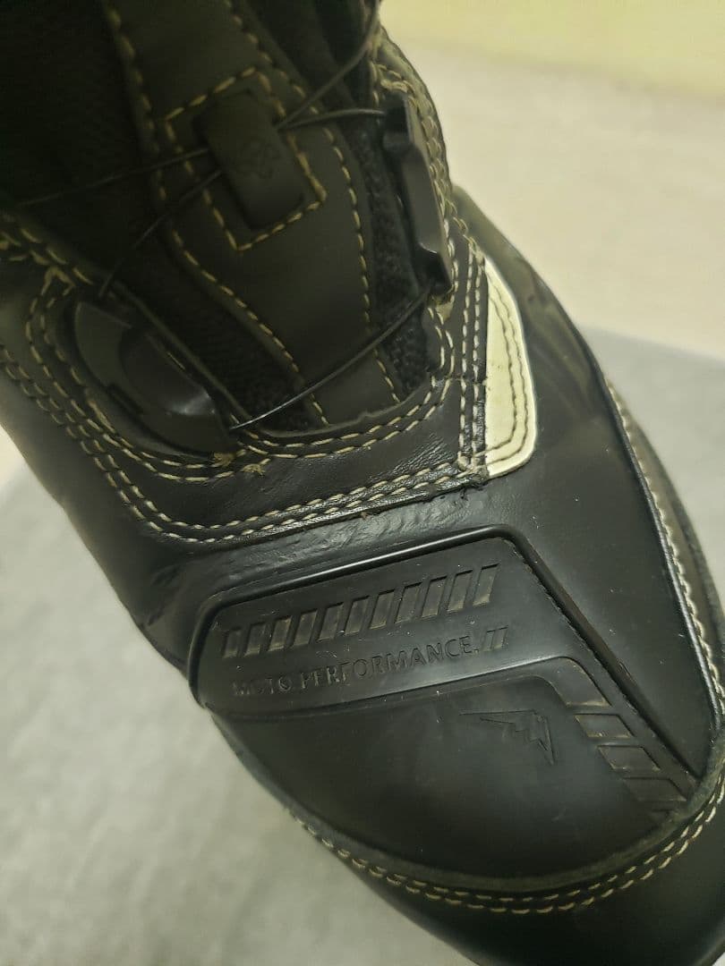 クシタニ　アドーネシューズ　25.5㎝