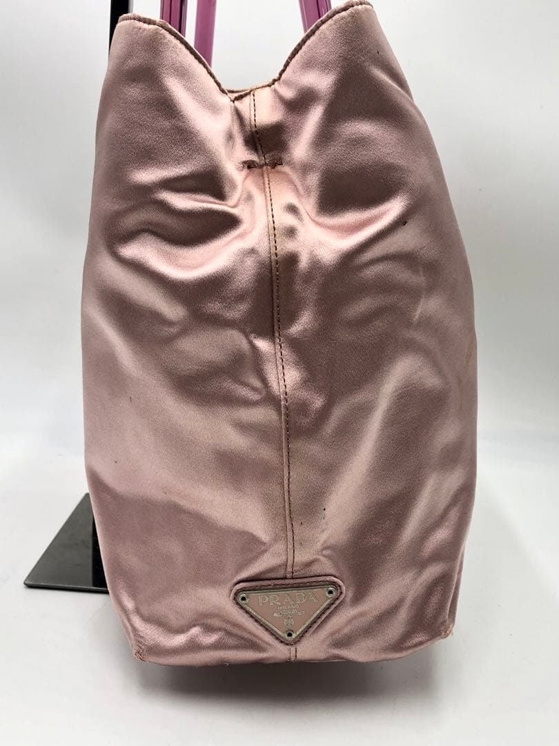 プラダ　サテン　トートバッグ　バッグ　クリアハンドル　ブランド　ピンク　お洒落