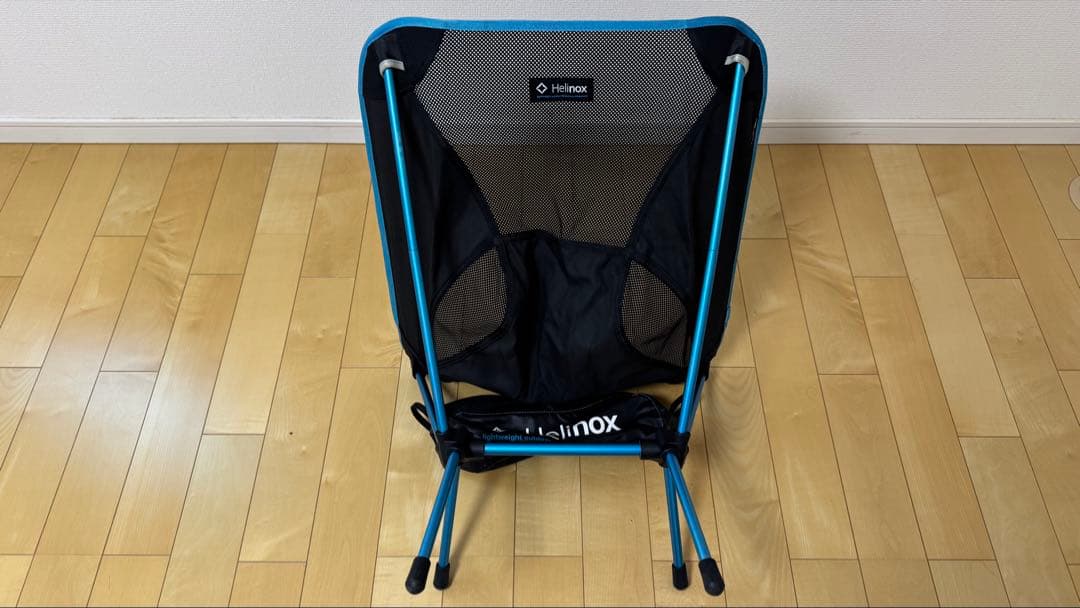 Helinox チェアワン　黒/青