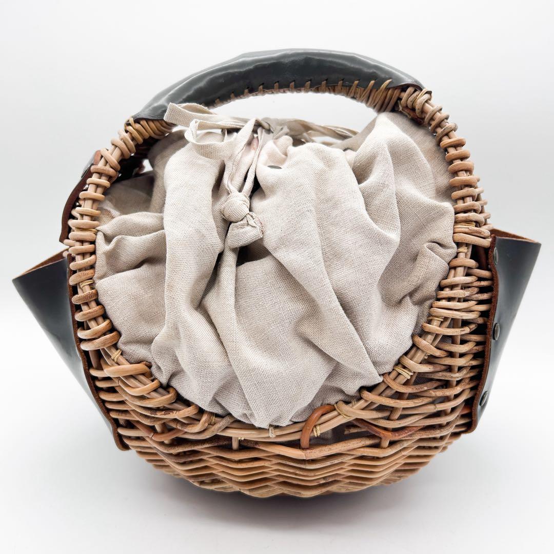 ebagos レザーパッチ ラウンドカゴバッグ ベージュ