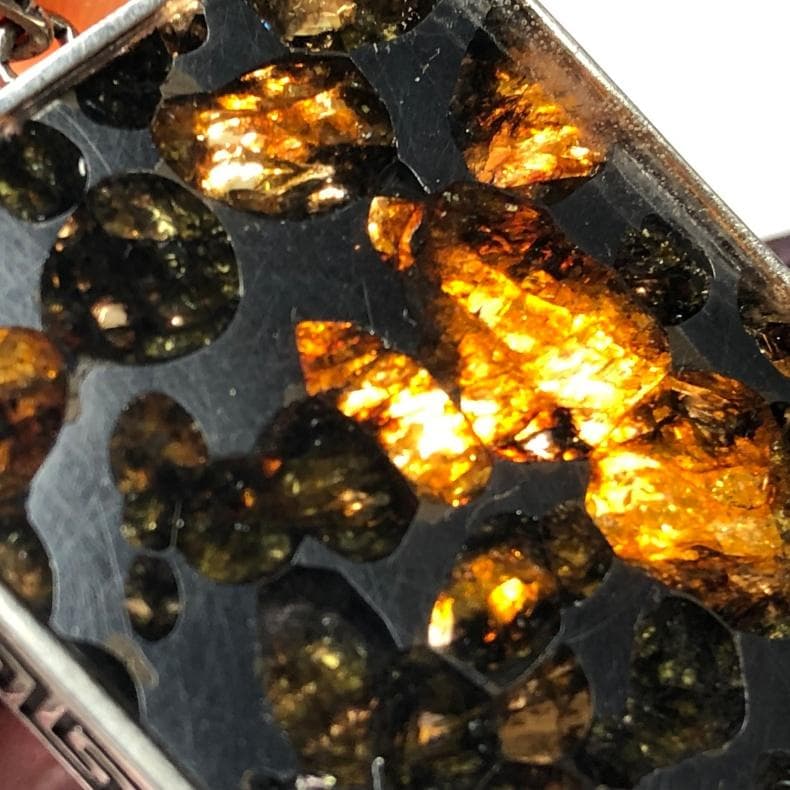 パラサイト隕石 　ペンダント　石鉄隕石　セリコ隕石 925銀