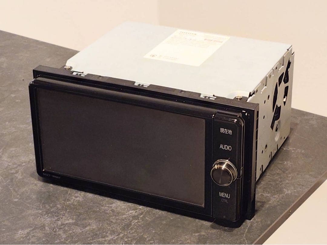 トヨタ純正　NSZT-W66T カーナビ