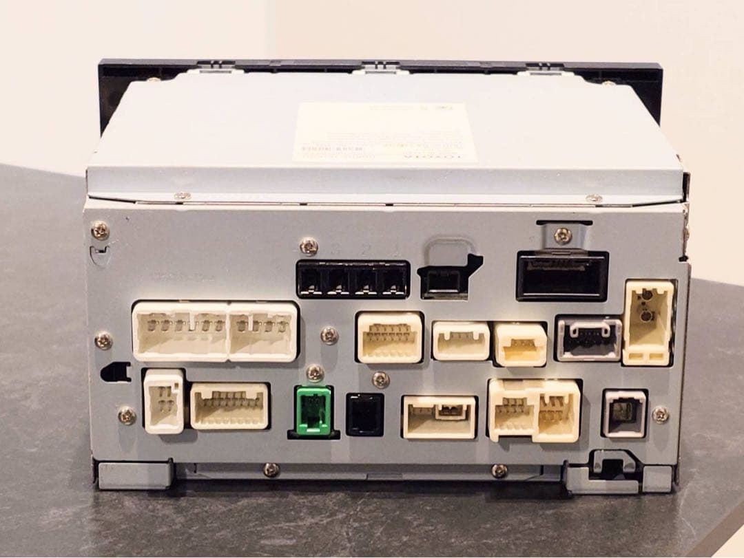 トヨタ純正　NSZT-W66T カーナビ