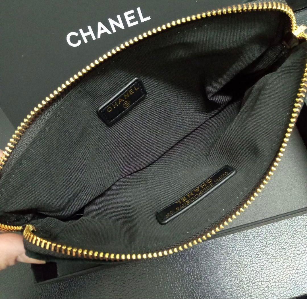 [新品]CHANELシャネル　メイクアップポーチ　ノベルティ