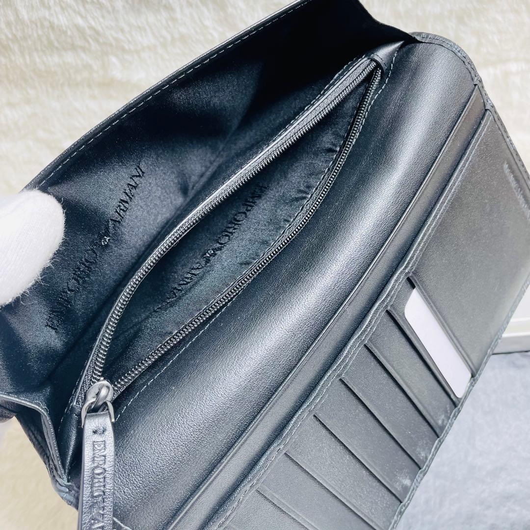 新品未使用 希少エンポリオアルマーニ　正規品　ロングウォレットエンボスロゴ 本革