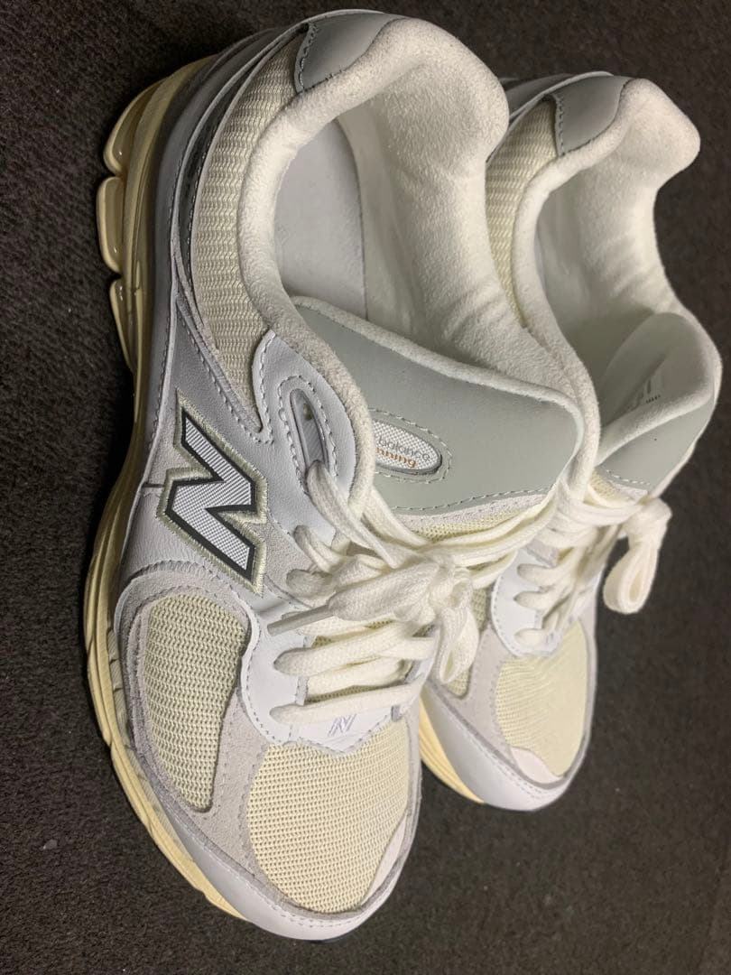 【New Balance M2002RIA 25.0cm ホワイト