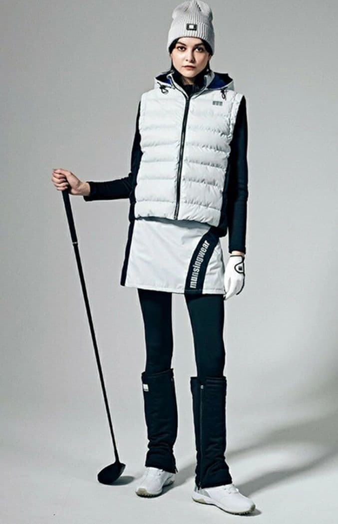 マンシングウェア　防風ベスト+スカート　セットアップ