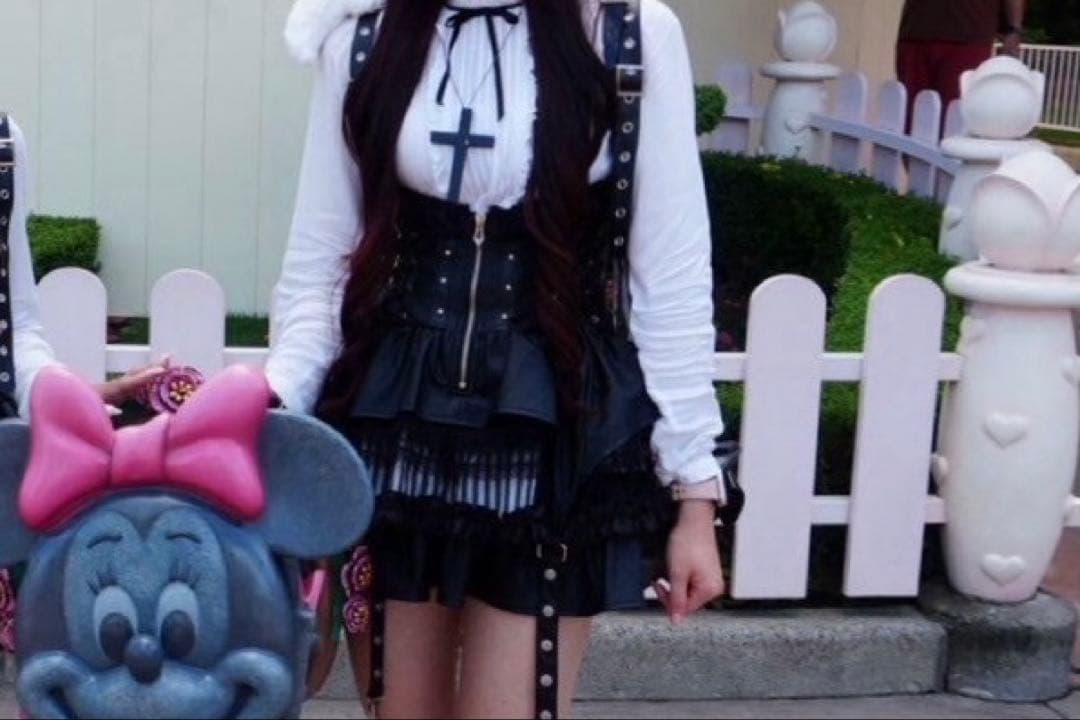 IMVAL QOOZA インヴァル クーザ レザースカート